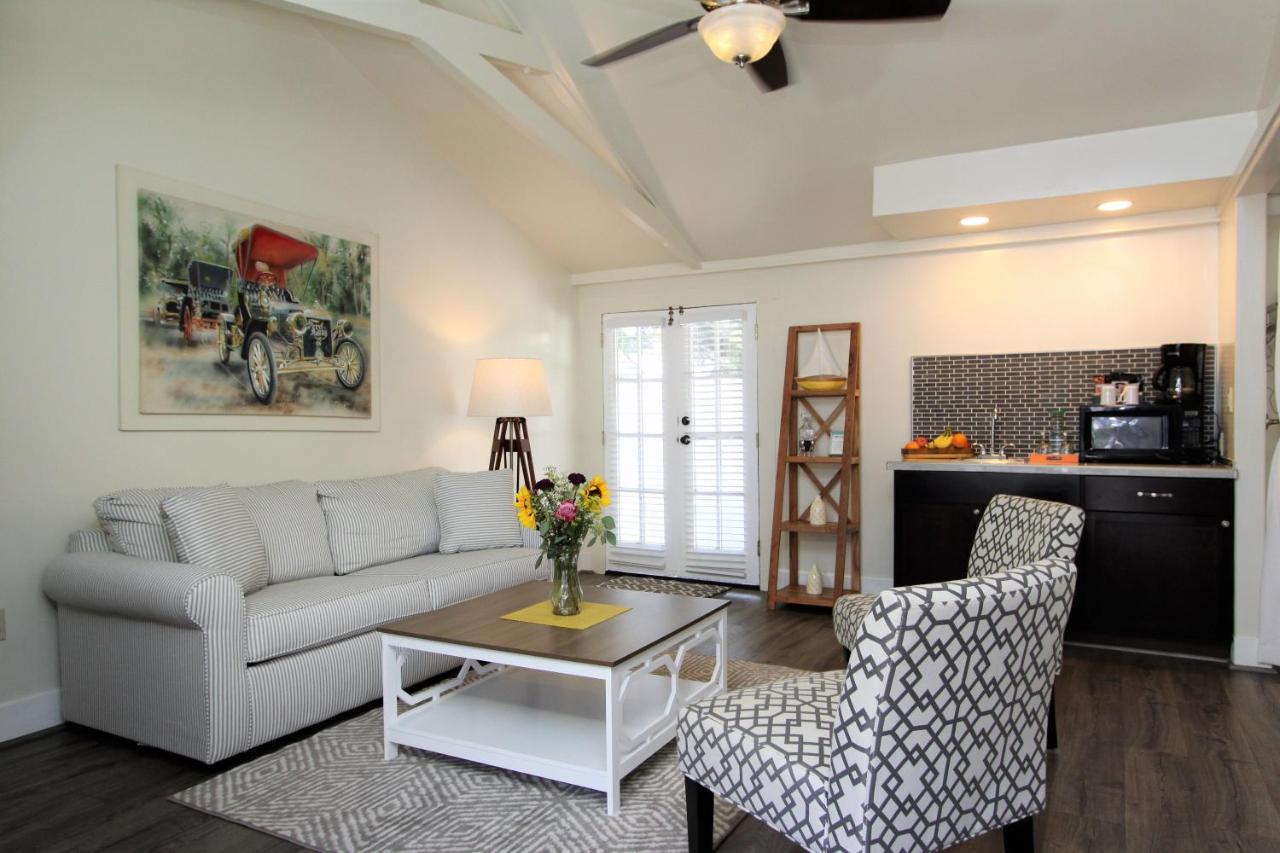 Lamp Lighter Inn And Sunset Suites Carmel-by-the-Sea Eksteriør bilde